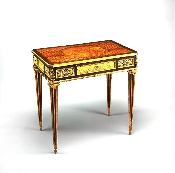 Mechanical table